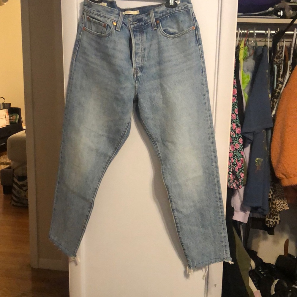 Levi’s 32 wedgie Jean